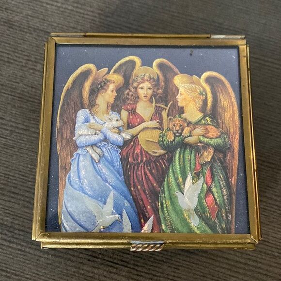 Hark the Herald Angels Sing Glass Trinket box - Picture 1 of 9